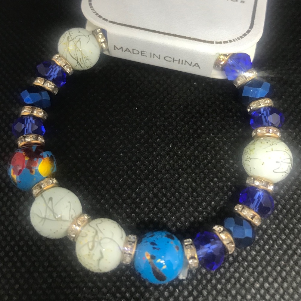 Multi color stretchable bracelet